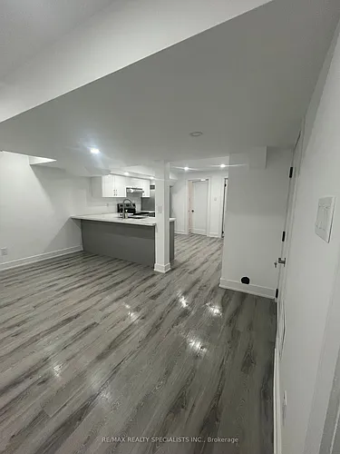 3 Cox Cres #BASEMENT Photo 1