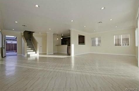 5th image of 800 S Ditman Ave