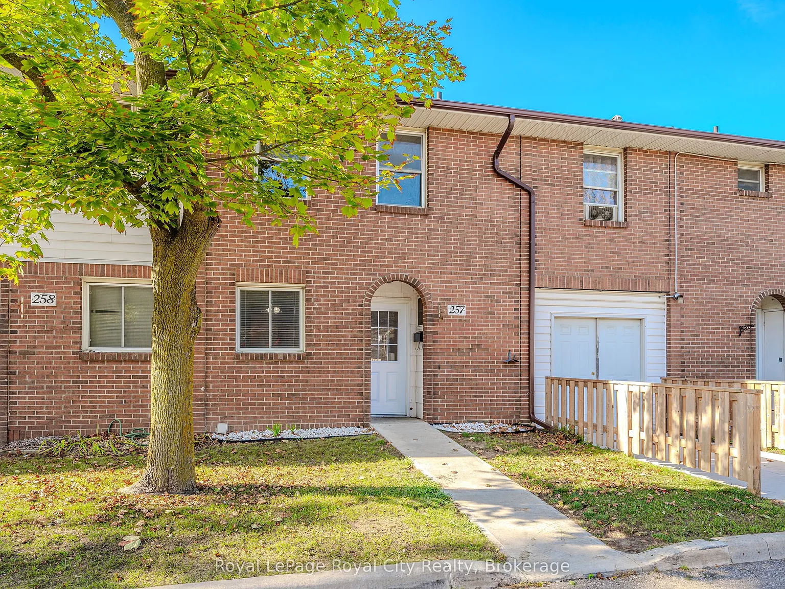 4 bed, $2,800 — Photo 2
