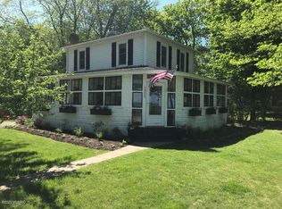 1335 Fabun Rd, Fennville, MI 49408