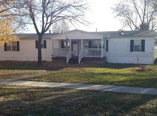 201 E Clay St, Smithton, MO 65350
