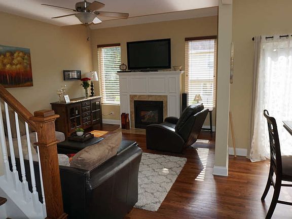5th image of 4726 Auvergne Ave #4726