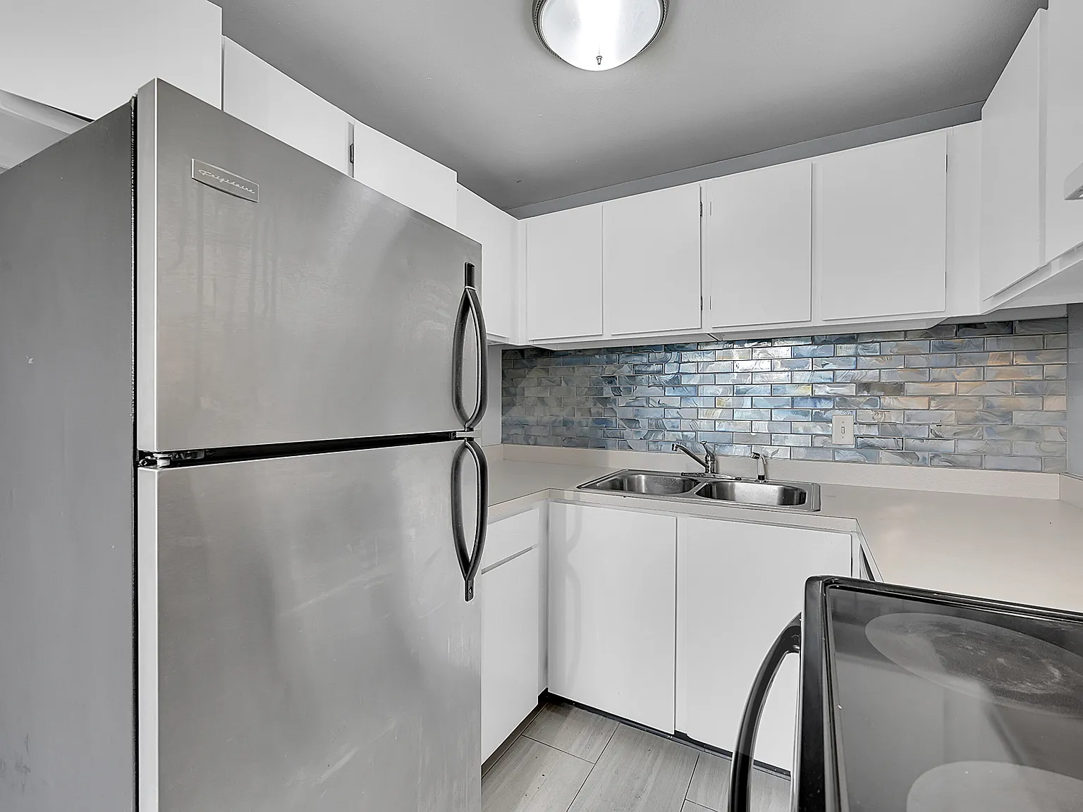 Vida Apartments — Photo 4