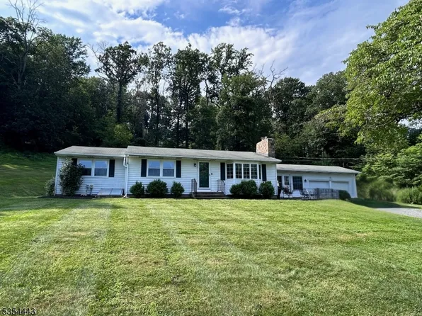 162 Spring Hill Rd, Montgomery Twp., NJ 08558