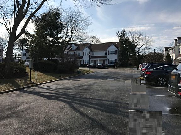 5th image of 24 Stratford Grn