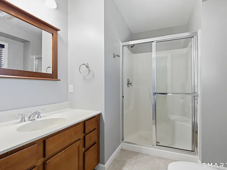 305 Sylvan St — Photo 13