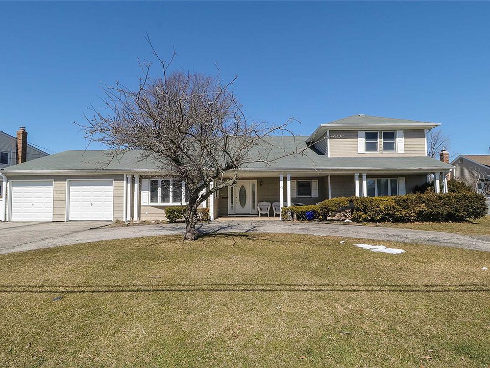 1st image of 28 Lucinda Dr