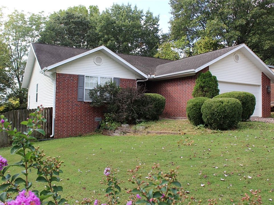 1st image of 1573 E Sandy Dr