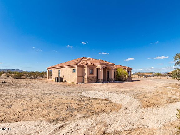 3rd image of 2718 N Mallee Pl