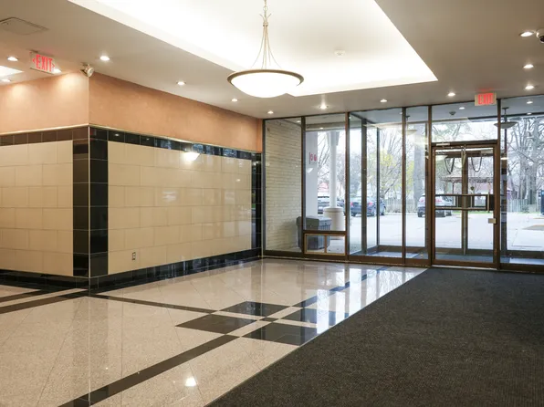 Residences of Harding Square