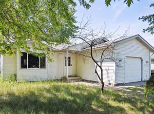 805 Marion St SW, Isanti, MN 55040