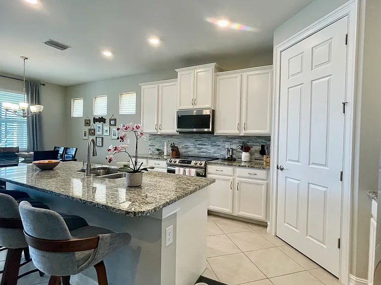 3061 Birchin Ln — Photo 18