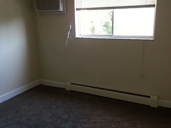 2nd image of 2345 Beechmont Ave APT 4