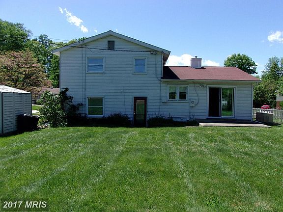 3rd image of 1103 Starway Ct