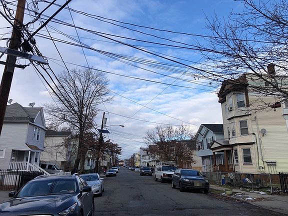 4th image of 86 Norwood St