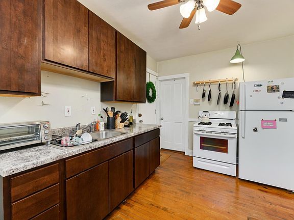 5th image of 2150 W Shakespeare Ave APT 1R