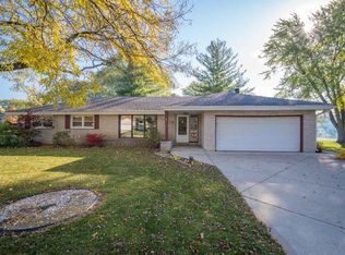 1130 Simon Dr, Brookfield, WI 53005