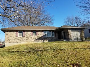602 S Apache Dr, Marshall, MO 65340