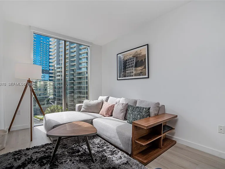31 SE 6th St #2205 — Photo 7