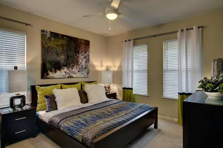 8828 Niles Center Rd #410 — Photo 10