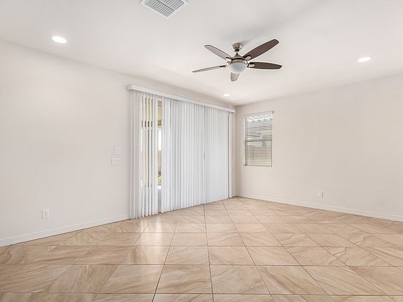 4th image of 10119 W Los Gatos Dr