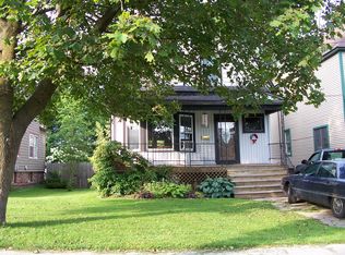 409 E Spruce St, Sault Sainte Marie, MI 49783