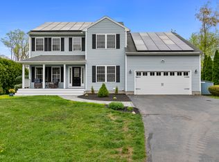 70 Nicholas Ct, Hamden, CT 06518