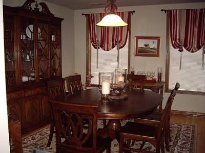 4th image of 3842 N Sheffield Ave #2S