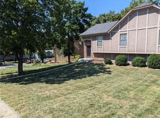 6608 Park St, Shawnee, KS 66216