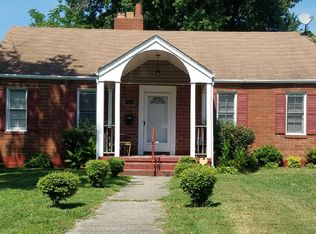 1889 Oakland St, Petersburg, VA 23805