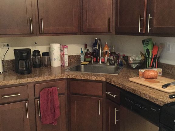 5th image of 3161 N Hudson Ave APT G1