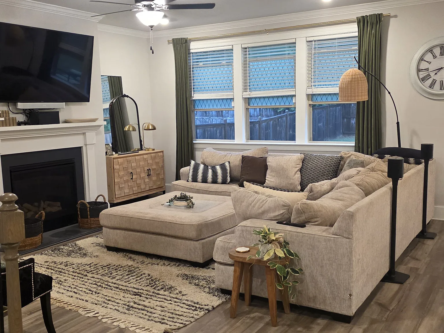 4 bed, 3021 sqft, $5,000 — Photo 3