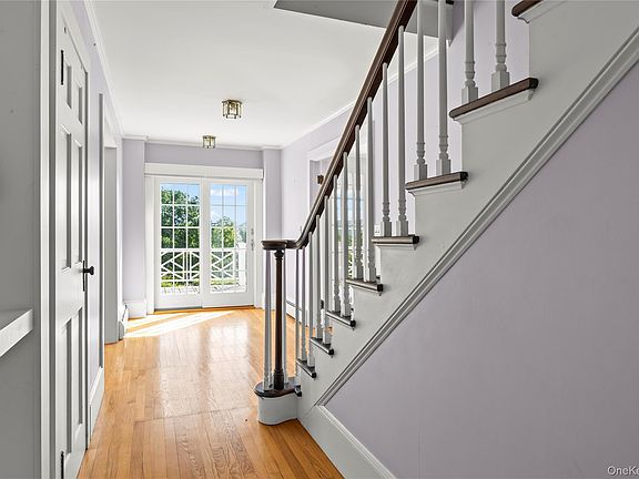 5th image of 81 Tinker Hill Road