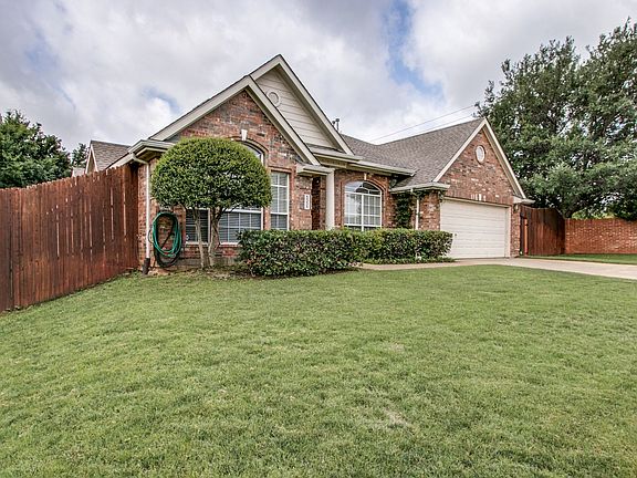 3rd image of 5309 Water Oak Dr