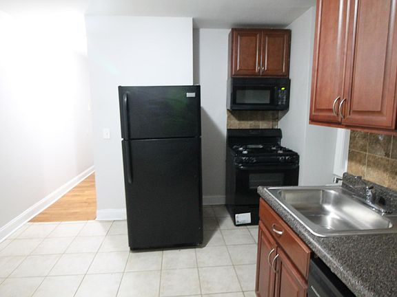 3rd image of 38 Broadway APT 31