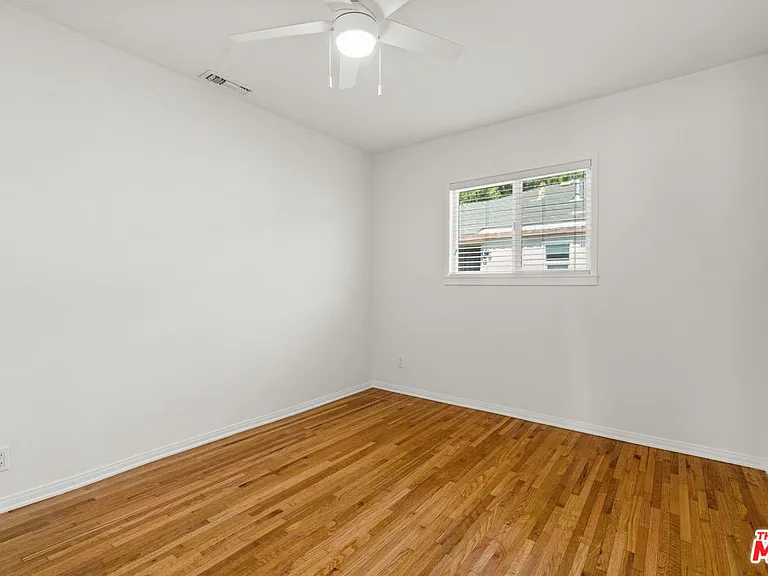 4352 Globe Ave — Photo 23