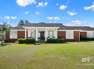 9814 Silverwood Dr, Fairhope, AL 36532