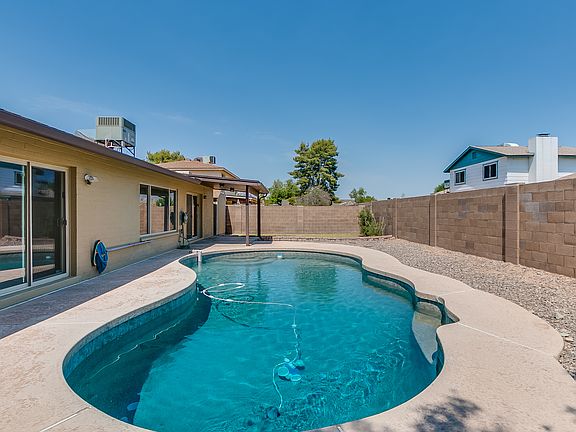 5th image of 5414 W Yucca St