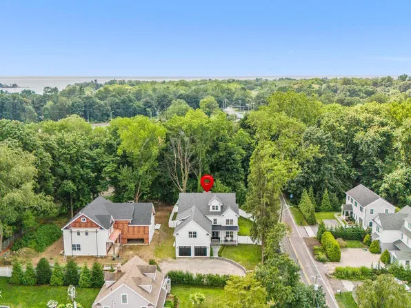 89 Indian Field Rd, Greenwich, CT 06830