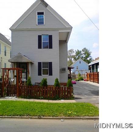 3rd image of 1608 West St