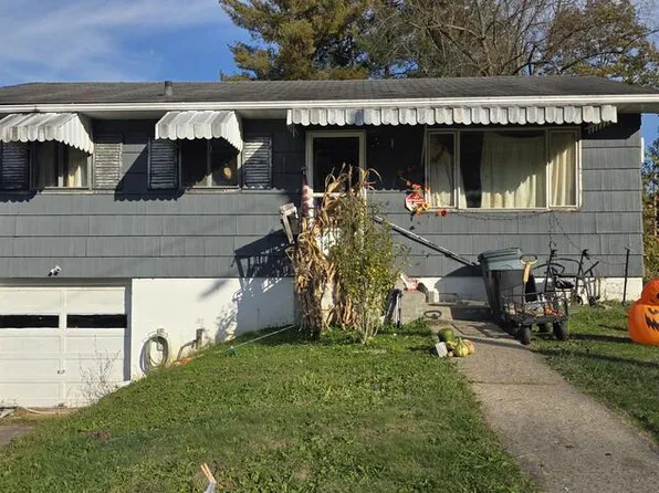 44 Delwood Avenue, Wheeling, WV 26003