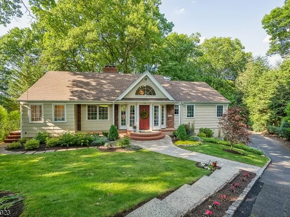 30 Kings Hill Ct, Summit City, NJ 07901