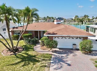 10114 Yacht Club Dr, Treasure Island, FL 33706