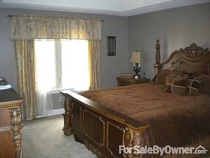 Master Bedroom
						:
						The Master Bedroom has a tray ceiling and is apx 15 x 12