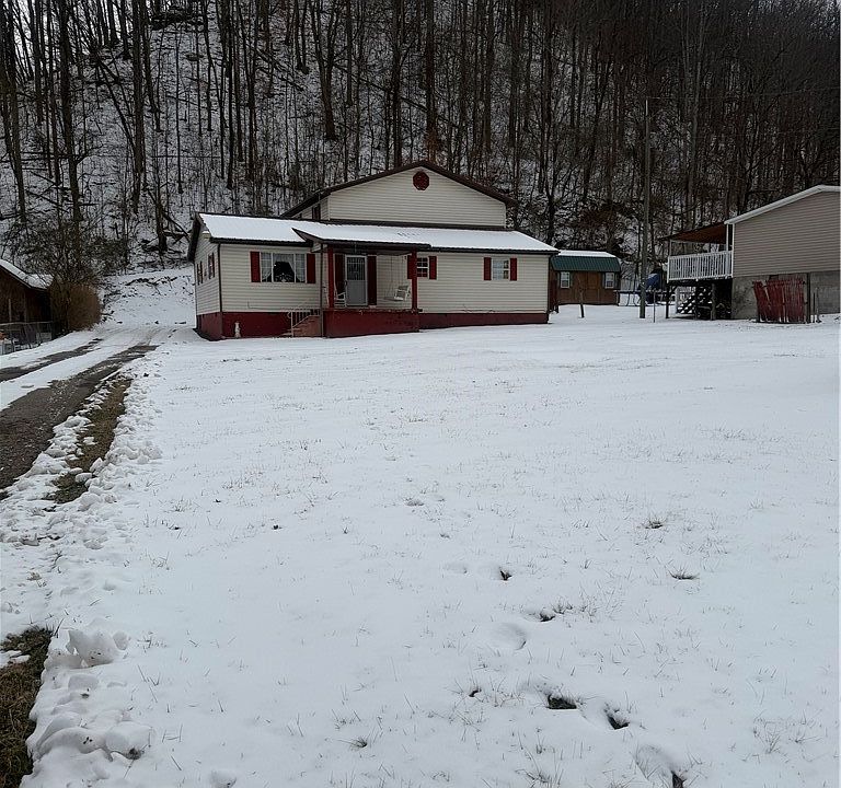 1st image of 131 Azalea Ln