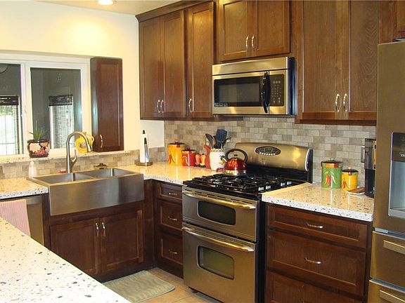 5th image of 10641 Janway Dr