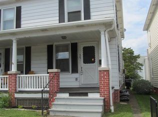 38 1/2 Ridge Ave, Hanover, PA 17331