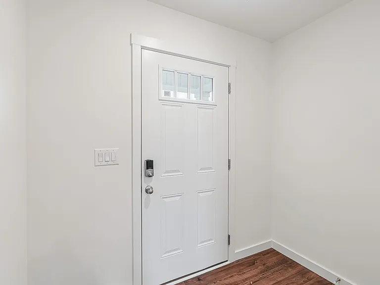 6829 Prospect Hill Ln — Photo 5