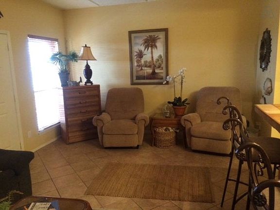 2nd image of 121 E Retama St #3-B