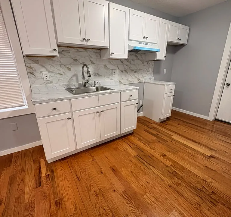 92 Dewitt St #2